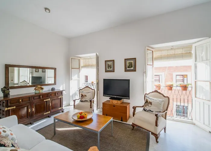 Eva Recommends Alberto Lista your house in Seville